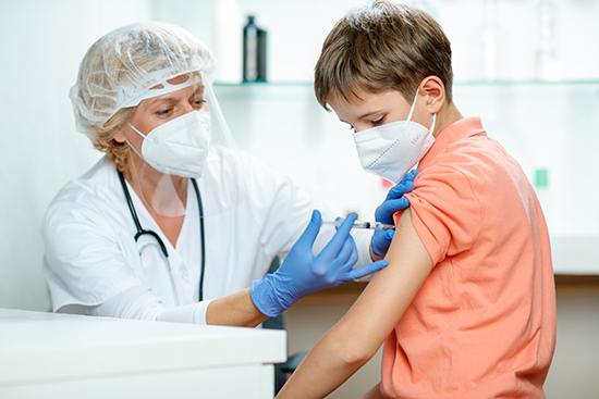 Pfizer bắt đầu thử nghiệm vaccine ở trẻ em dưới 12 tuổi