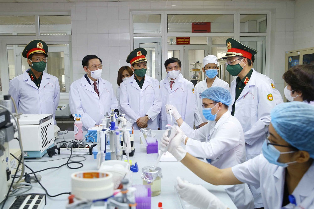 Học viện Quân y cần đẩy nhanh tiến độ sản xuất vắc xin Nanocovax