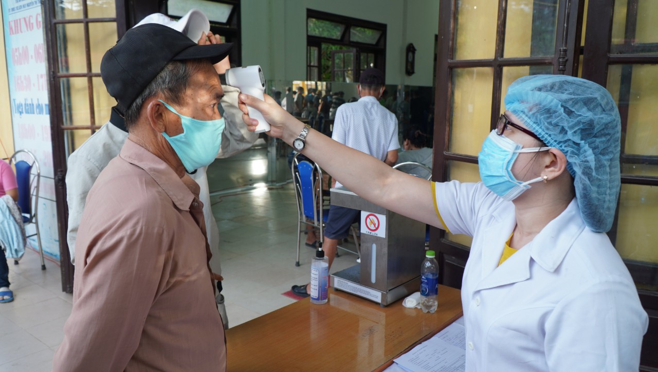 Kiểm soát phòng, chống COVID-19 để xác lập trạng thái bình thường mới