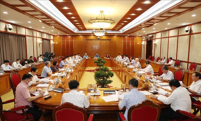 Tăng cường phòng, chống dịch COVID-19 và phát triển kinh tế - xã hội