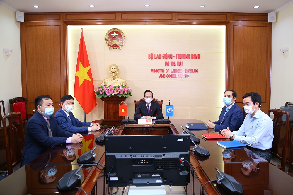 Việc làm trong bối cảnh COVID-19