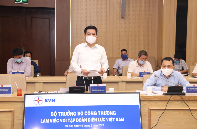 Bộ trưởng Nguyễn Hồng Diên làm việc với Tập đoàn Điện lực Việt Nam
