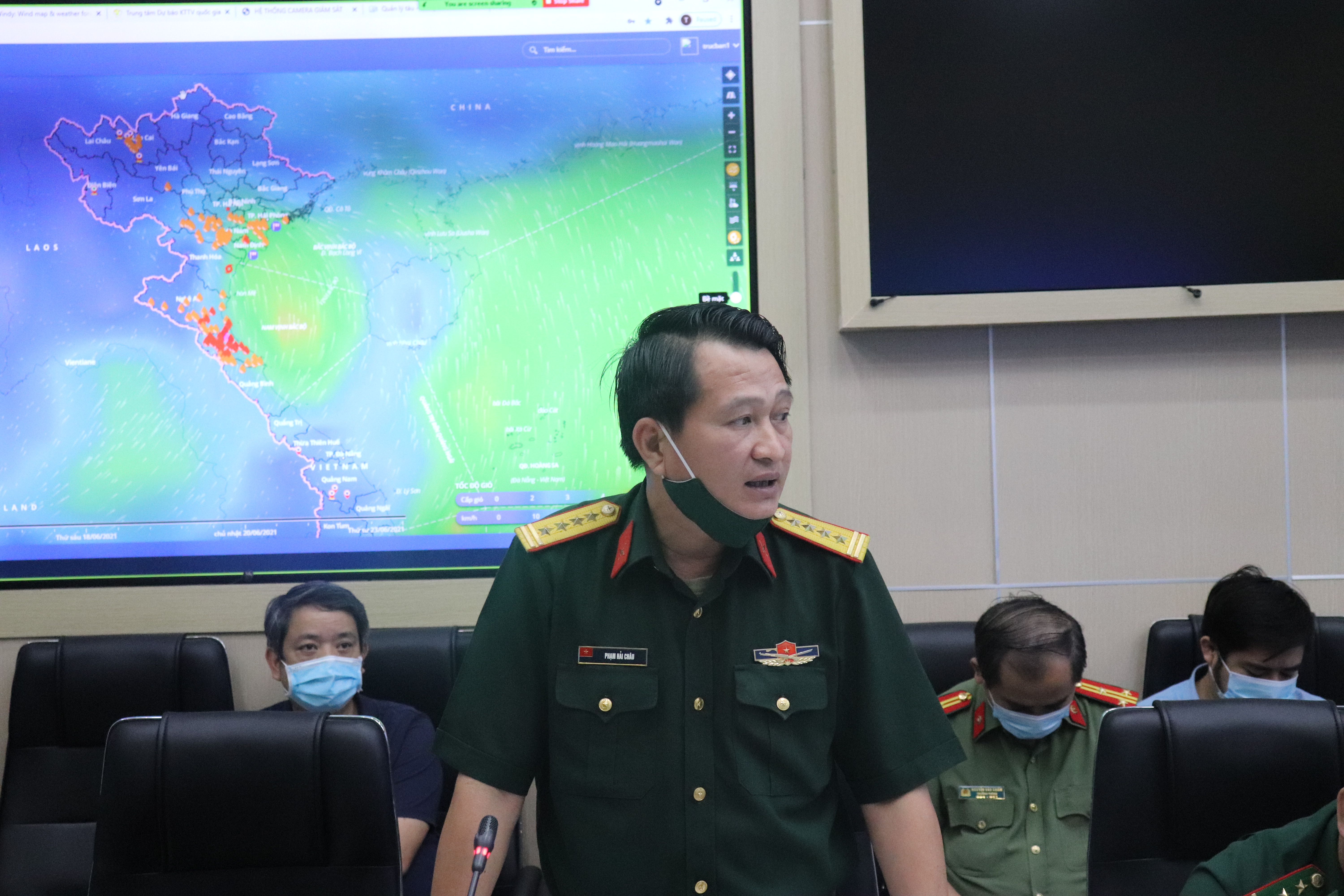 Không chủ quan, lơ là sau bão số 2