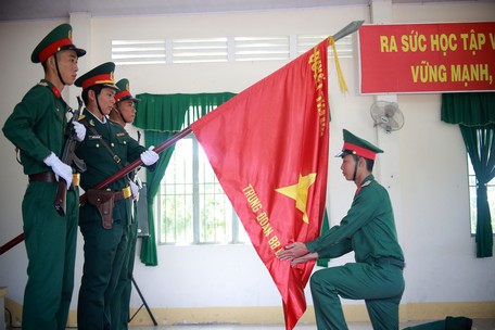 Tổ chức tuyên thệ chiến sĩ mới năm 2021