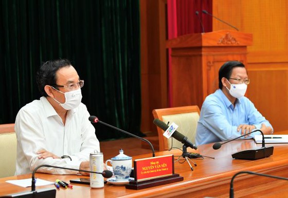 TP Hồ Chí Minh tiếp tục giãn cách xã hội thêm 2 tuần
