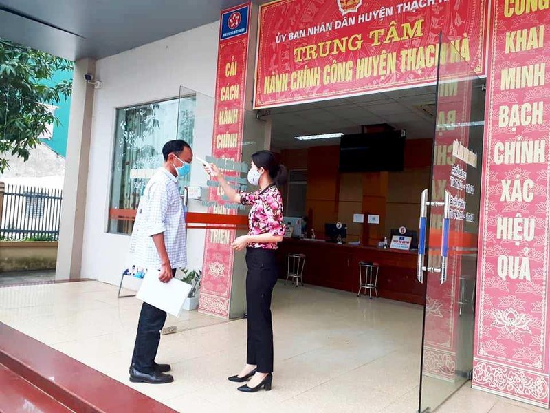 Tạm dừng hoạt động thủ tục hành chính trực tiếp tại bộ phận một cửa các cấp ở Hà Tĩnh