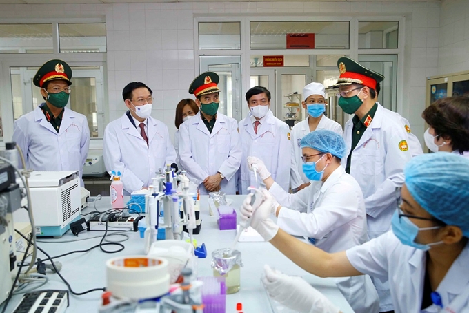 Học viện Quân y Lá cờ đầu trong nghiên cứu công nghệ phòng, chống dịch bệnh