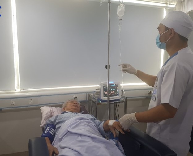 Ứng dụng tế bào gốc Hướng điều trị mới cho người bệnh phổi tắc nghẽn mạn tính