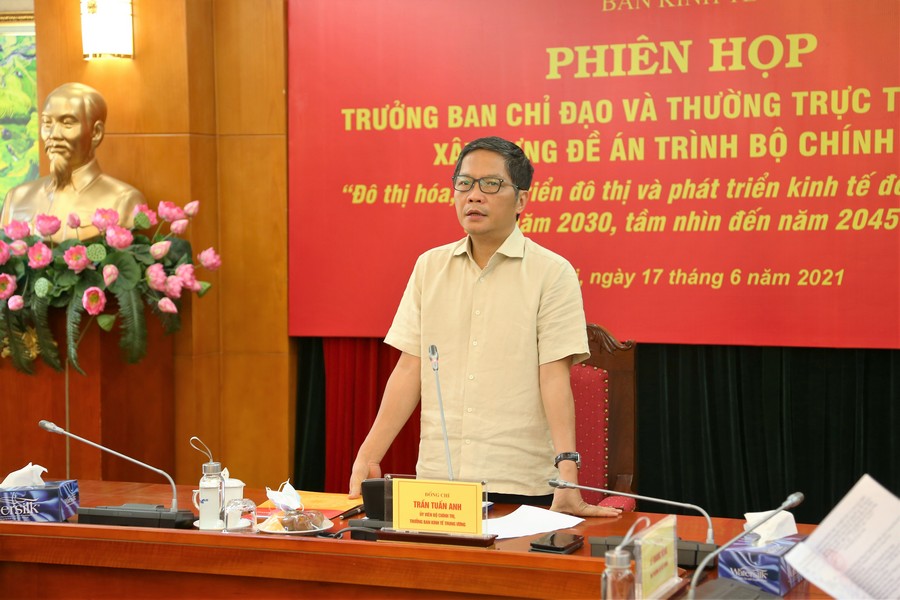 Xây dựng các đô thị theo hướng đô thị xanh, văn minh, có bản sắc và có tính tiên phong