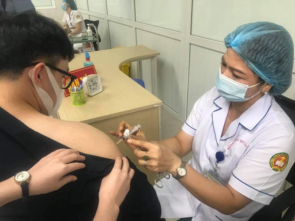 Hoàn tất 1 000 mũi đầu tiên thử nghiệm giai đoạn 3 vắc xin COVID-19 Nano Covax