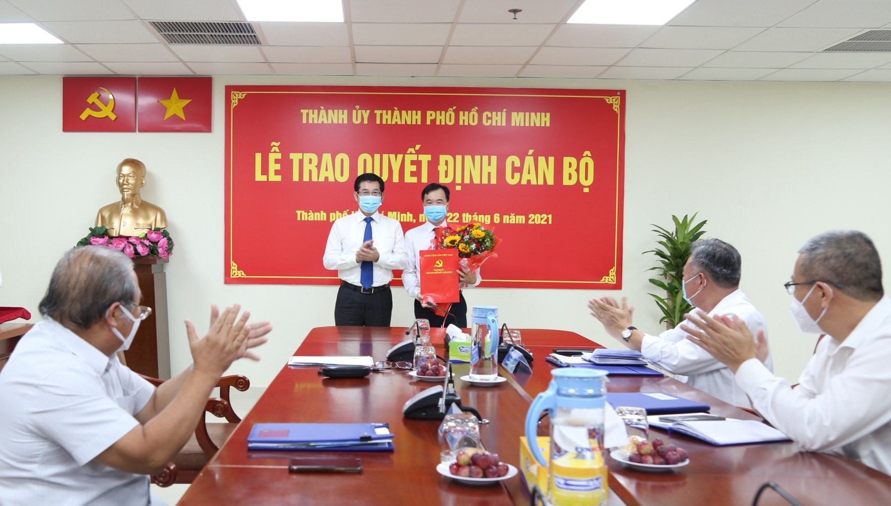 Trao quyết định cán bộ tại Đảng bộ Tổng Công ty Điện lực TP Hồ Chí Minh