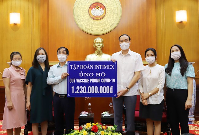 Mặt trận Tổ quốc Việt Nam phân bổ 1 016 tỷ đồng tới Quỹ vaccine phòng COVID-19