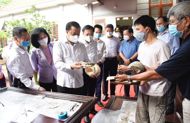 Bí thư Thành ủy Hà Nội Đinh Tiến Dũng Xác định rõ dự án ưu tiên, tạo động lực để Phú Xuyên bứt phá