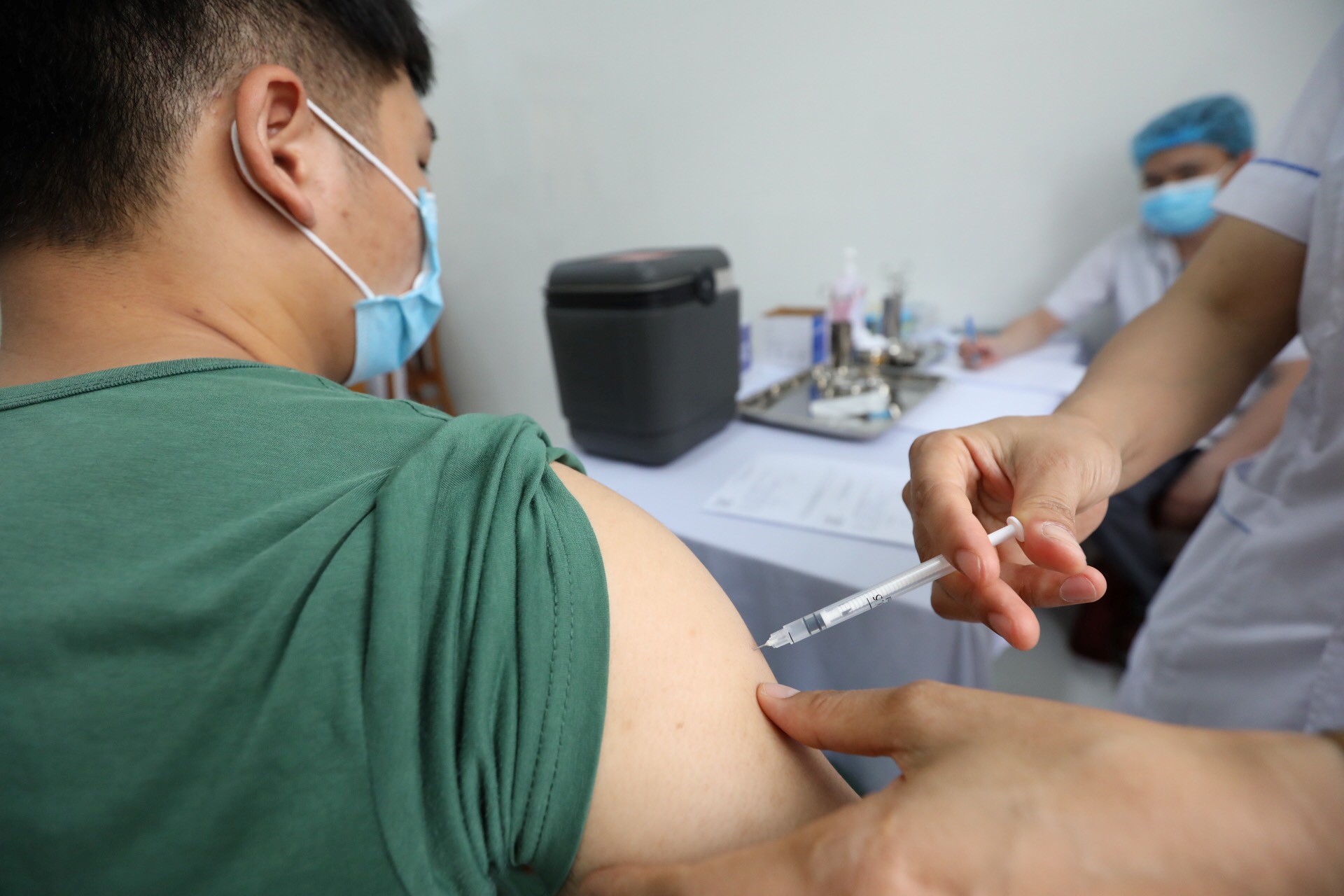 Đẩy nhanh tốc độ thử nghiệm lâm sàng vắc xin Nano Covax