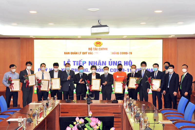 Quỹ vaccine phòng, chống COVID-19 tiếp nhận thêm hơn 100 tỷ đồng