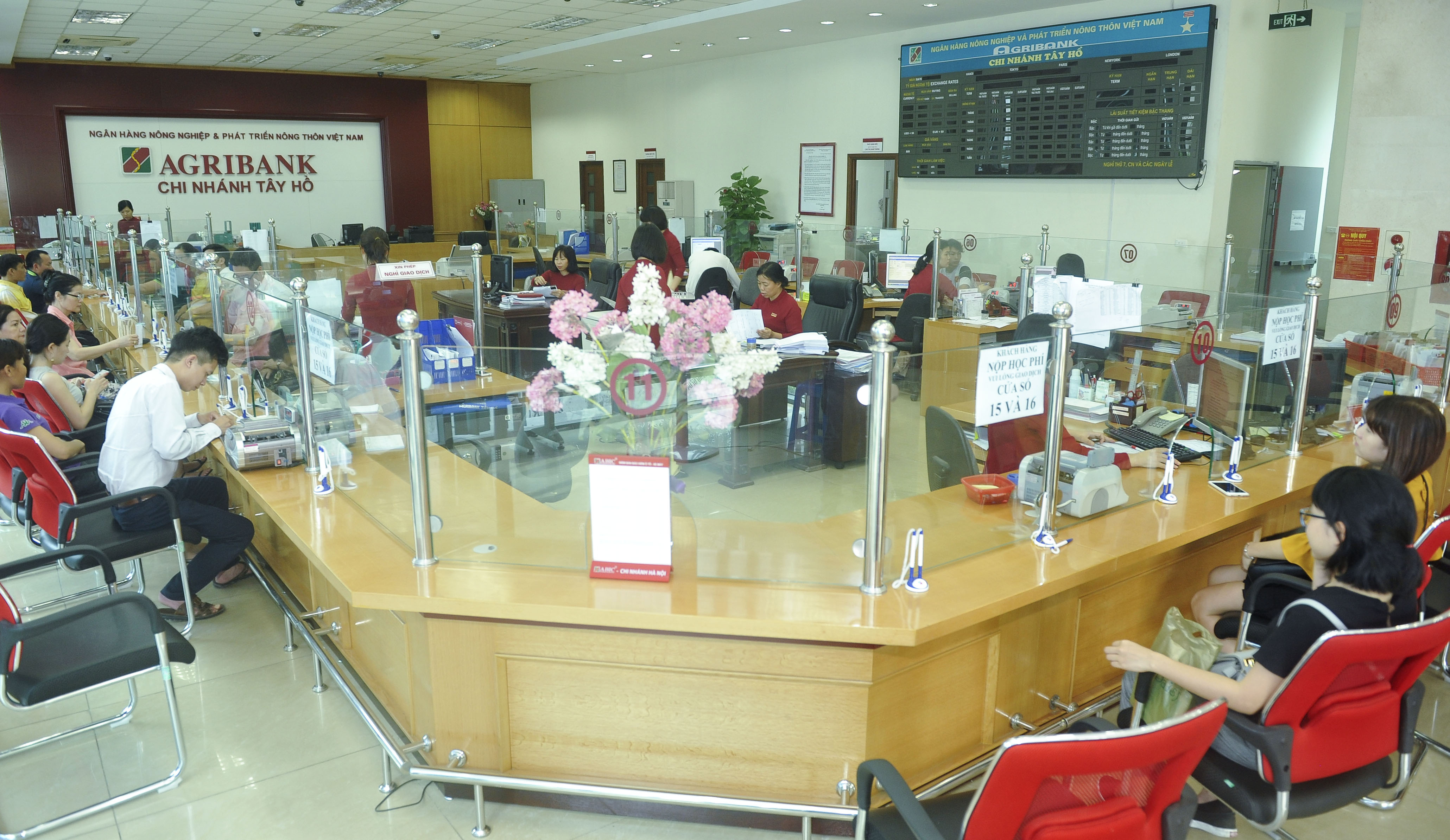 Ngành ngân hàng tạo chuyển biến nhờ cải cách thủ tục hành chính