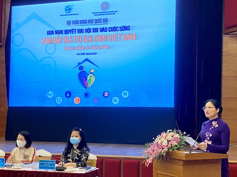 Vun đắp giá trị gia đình Việt Nam Nhận diện và giải pháp