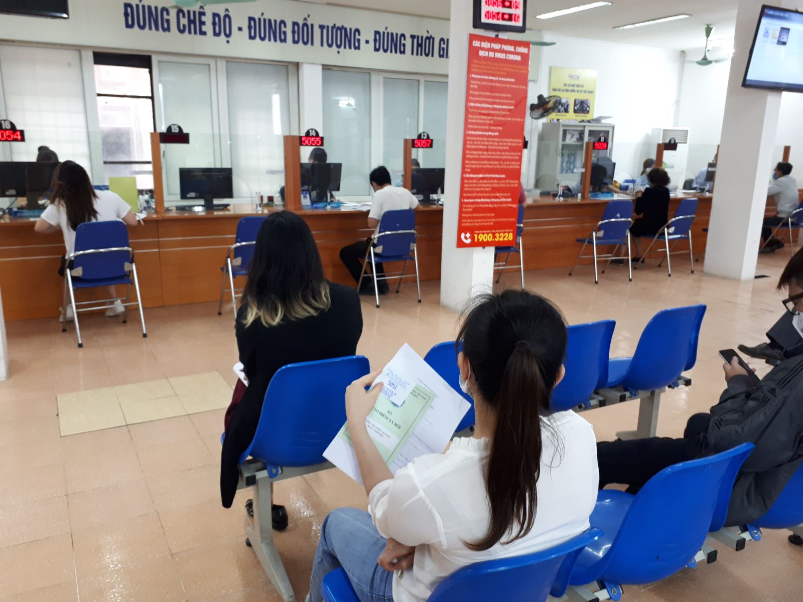 Trường hợp nào thôi hưởng, tạm dừng trợ cấp xã hội hàng tháng