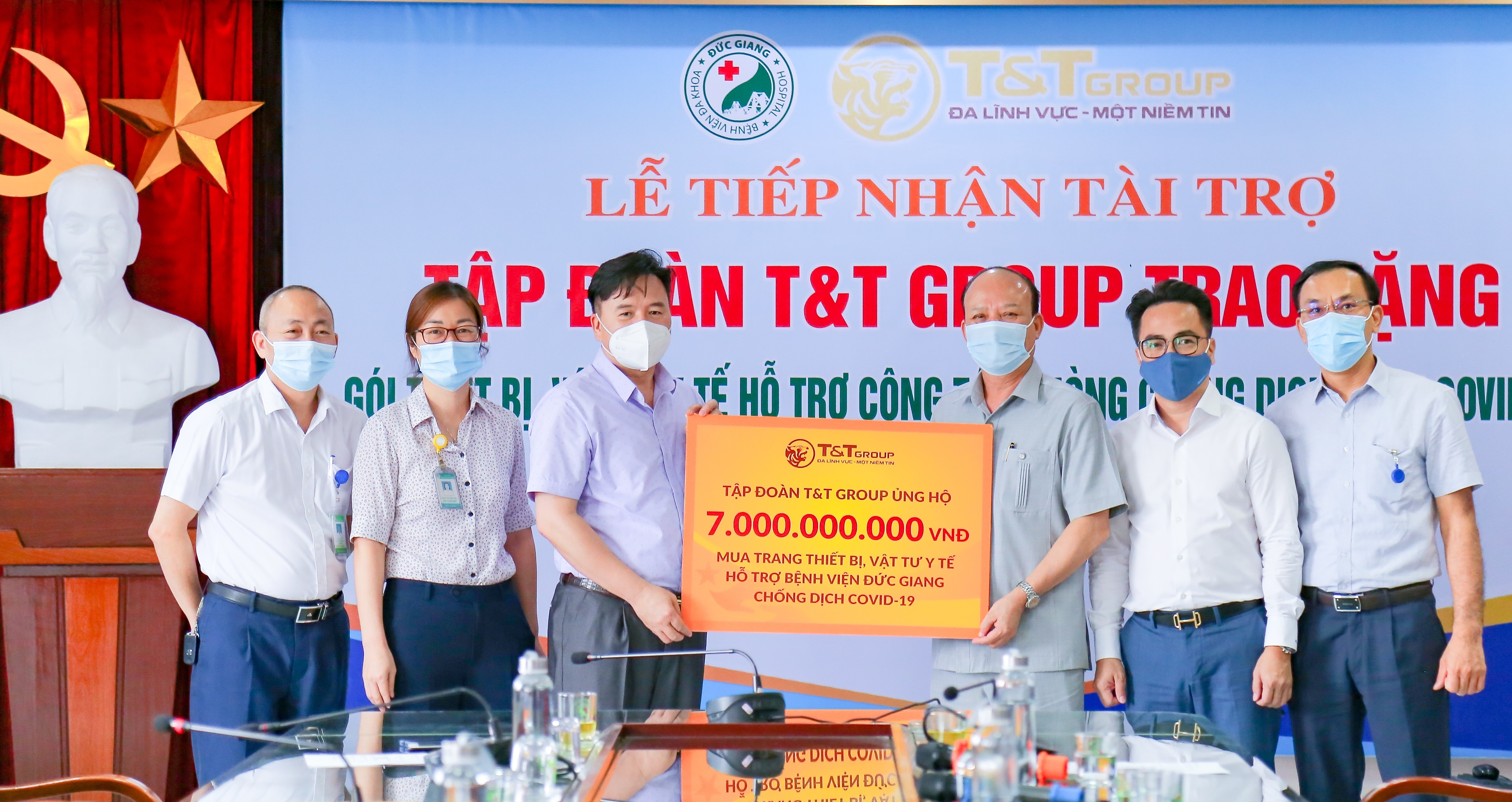 T T Group tài trợ 7 tỷ đồng mua trang thiết bị, vật tư y tế giúp Bệnh viện Đức Giang chống dịch COVID-19