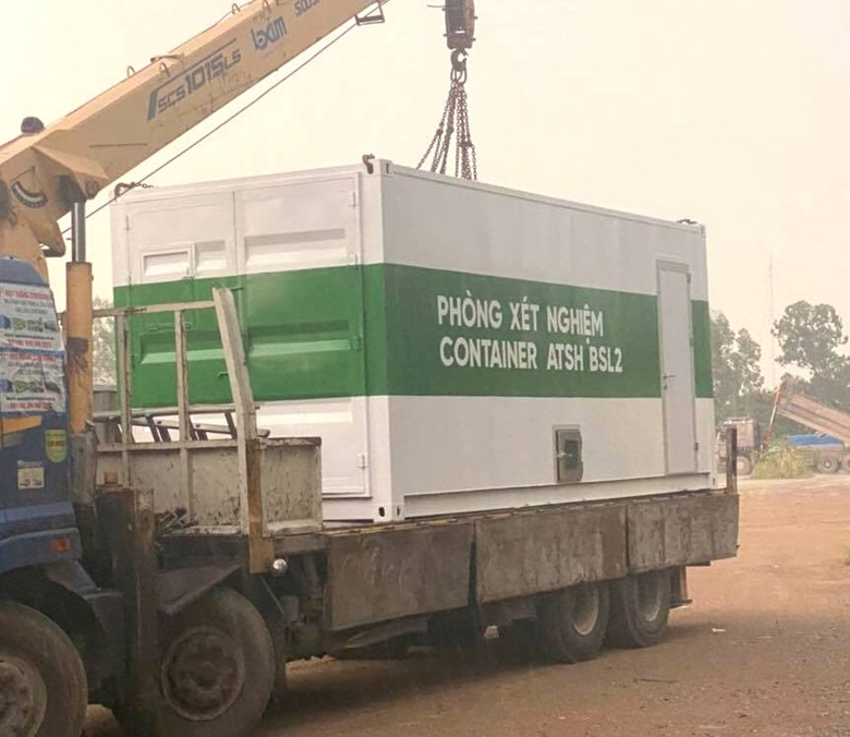 Container xét nghiệm lưu động hỗ trợ “điểm nóng” dịch COVID-19