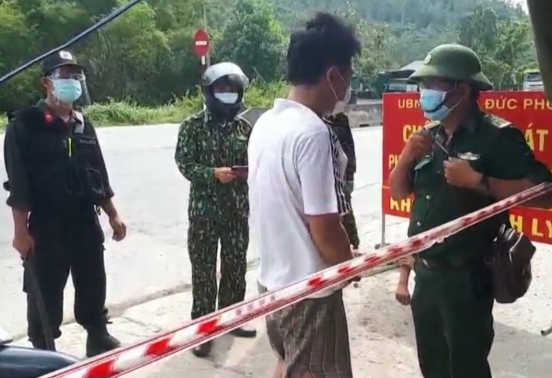 Bịa chuyện cha bị bệnh để ra ngoài khu phong tỏa mua ma túy