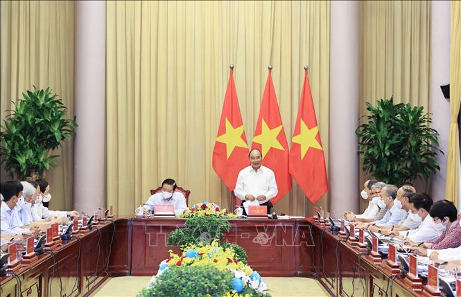 Chủ tịch nước làm việc với các nhà khoa học về xây dựng Nhà nước pháp quyền
