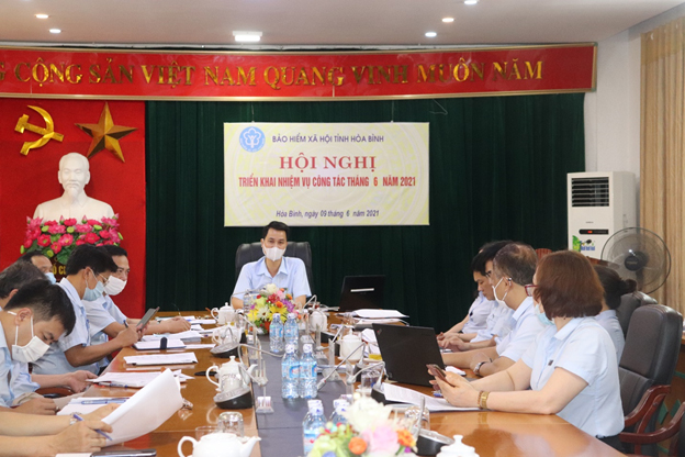 BHXH tỉnh Hòa Bình nêu cao tinh thần phòng chống dịch bệnh COVID-19