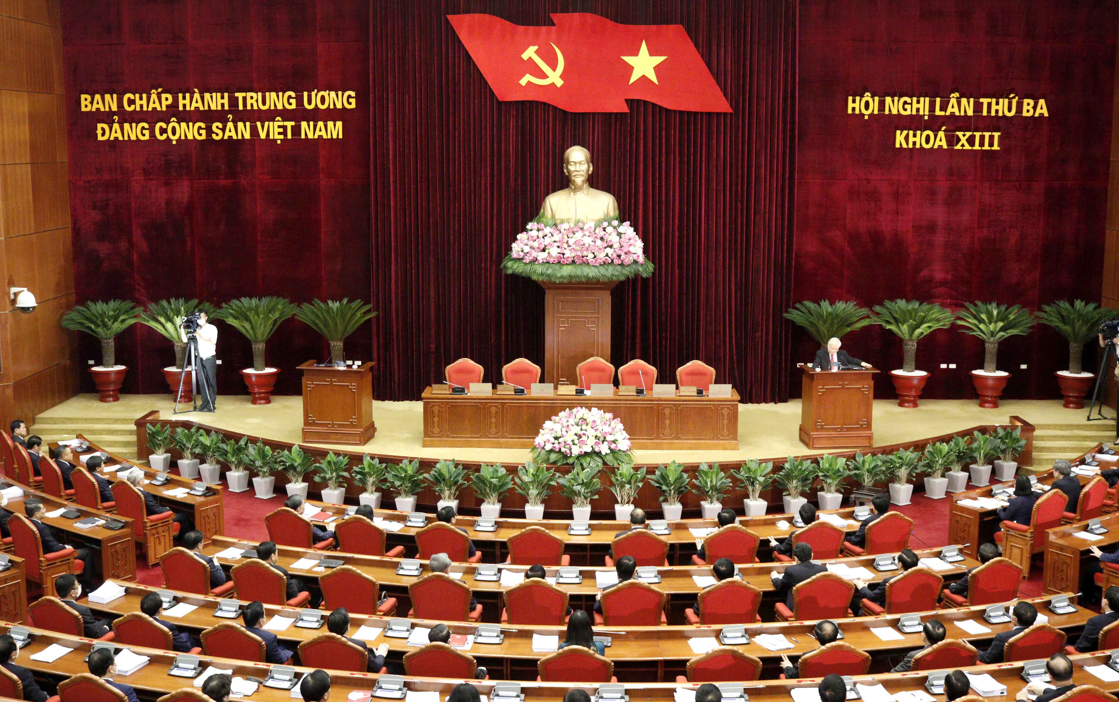 Bế mạc Hội nghị lần thứ ba Ban Chấp hành Trung ương Đảng khoá XIII