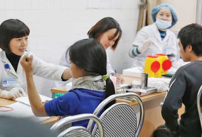 Mang thai hộ vì mục đích thương mại bị xử phạt như thế nào