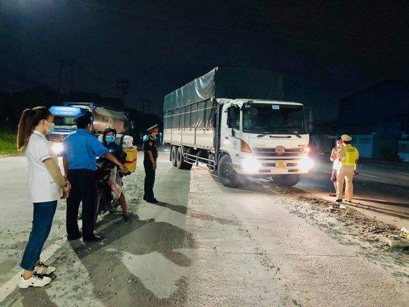 TP HCM Không kiểm tra giấy xét nghiệm SARS-CoV-2 với trường hợp có nhu cầu thật sự cần thiết