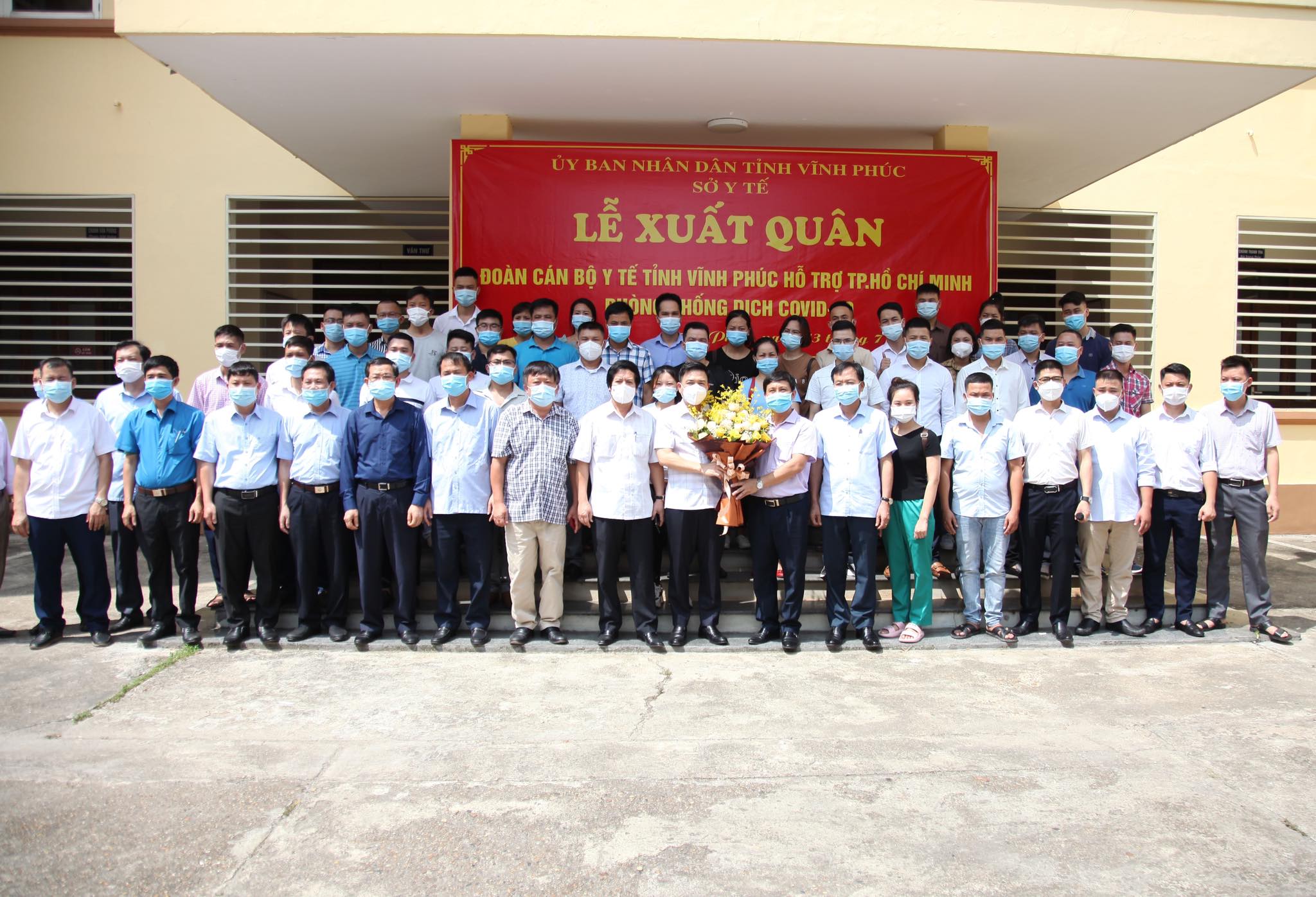 Vĩnh Phúc xuất quân chi viện TP HCM chống dịch COVID-19