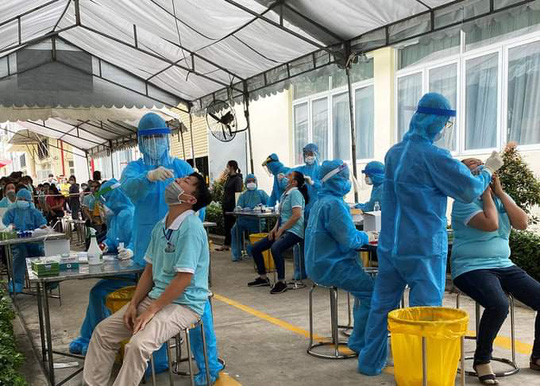 Sáng 15 7, thêm 805 ca mắc COVID-19, riêng TP Hồ Chí Minh 603 ca