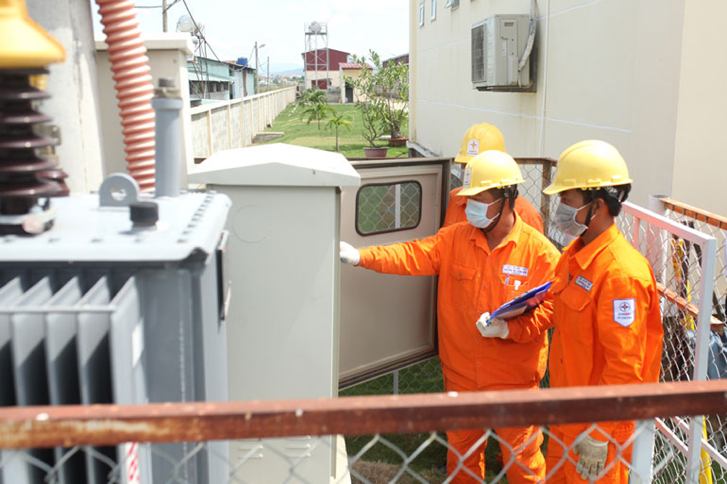 EVNSPC nỗ lực đảm bảo cấp điện phòng, chống dịch COVID-19