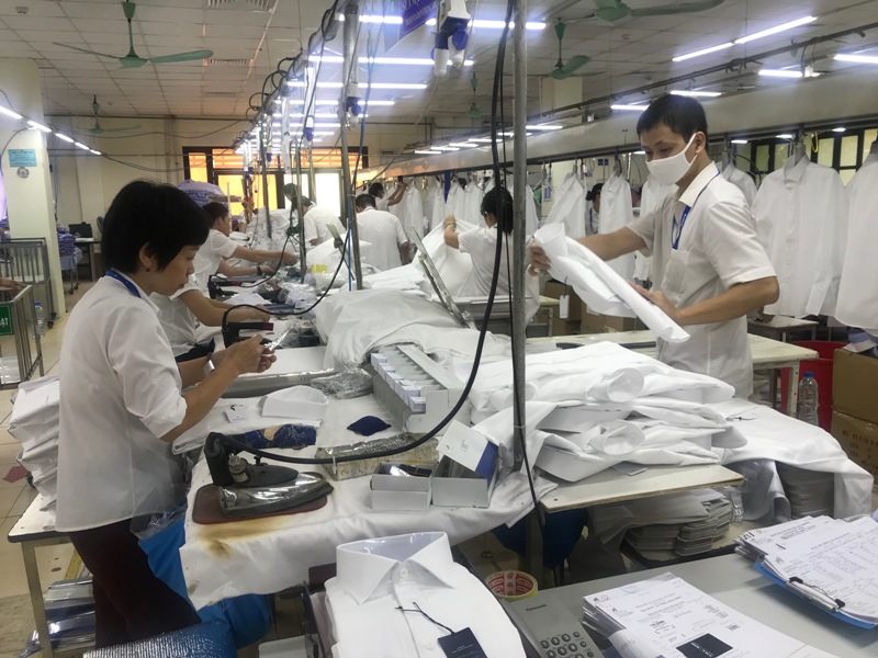 Doanh nghiệp FDI “căng mình” vượt khó mùa dịch COVID-19