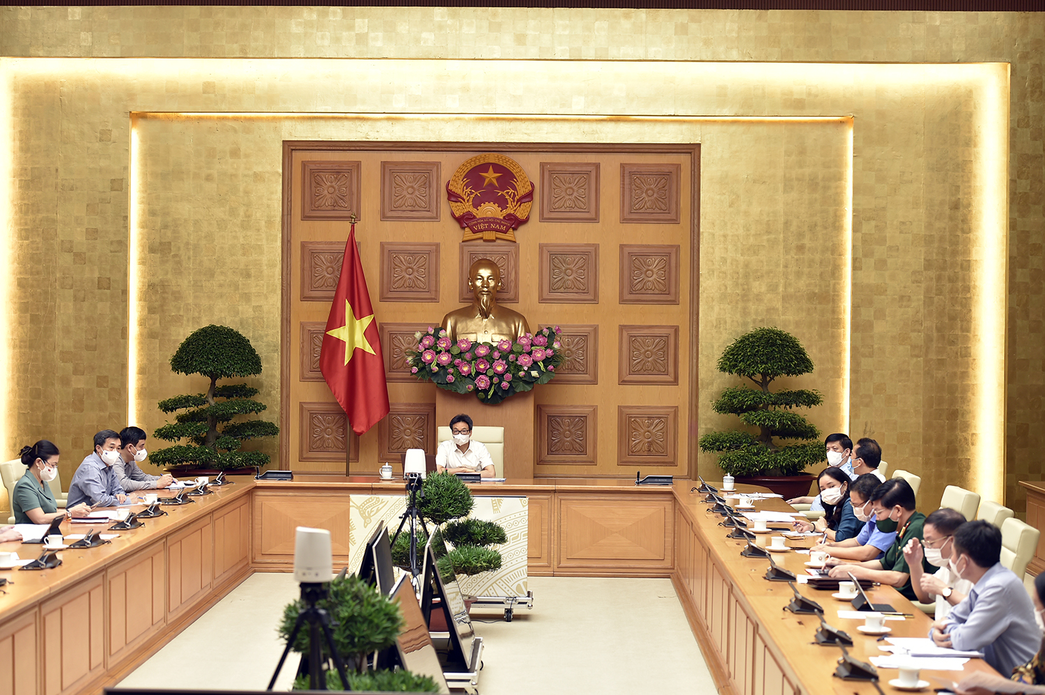 2 mũi giáp công linh hoạt chống dịch COVID-19 tại 19 tỉnh, thành phố phía Nam