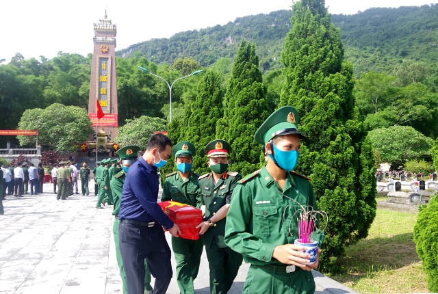 Quân khu 4 Phấn đấu tìm kiếm, quy tập 260 hài cốt liệt sĩ trong mùa khô năm 2021 - 2022