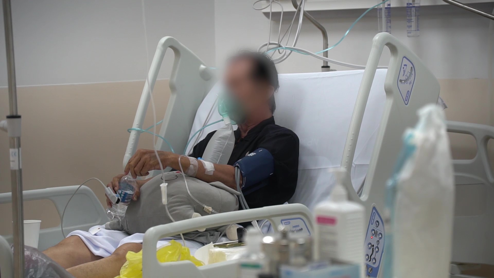 Bộ Y tế khuyến cáo người dân không tích trữ máy thở, bình khí oxy
