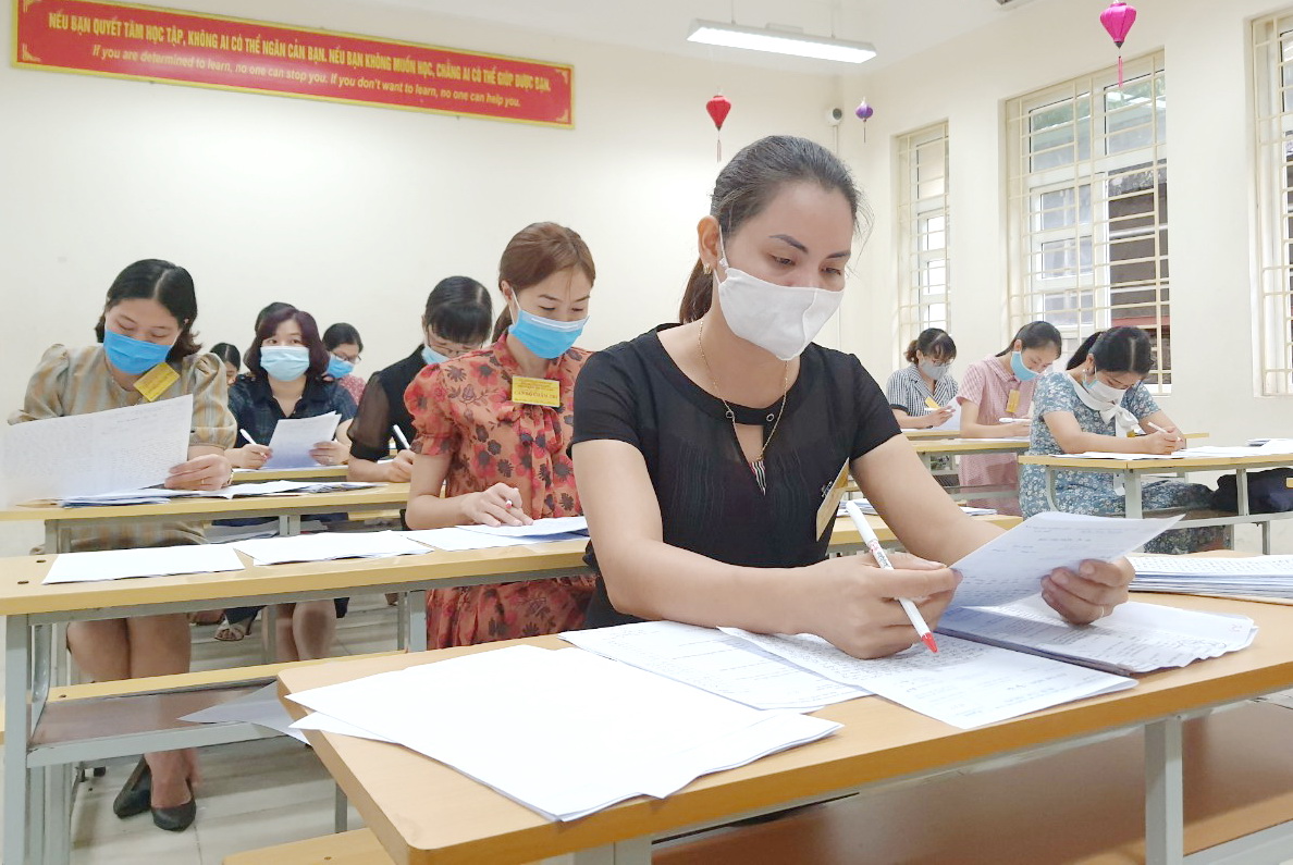 Các tỉnh phía Nam triển khai chấm thi tốt nghiệp THPT nghiêm túc đến khâu cuối cùng
