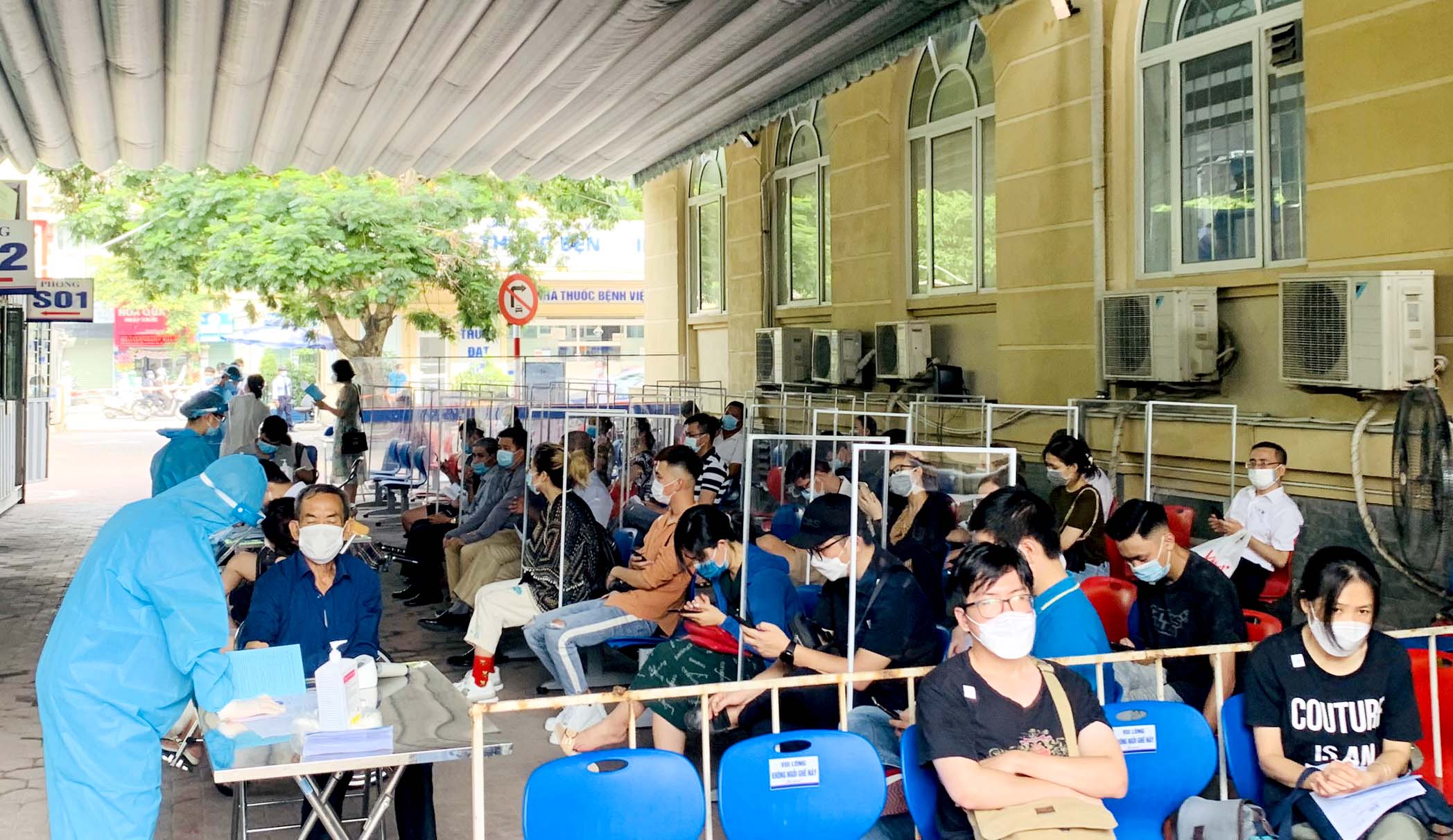 Hà Nội chuẩn bị đủ điều kiện để tiêm chủng quy mô lớn trong thời gian ngắn