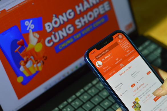 Tiêu thụ hàng hóa qua các sàn thương mại điện tử tăng mạnh