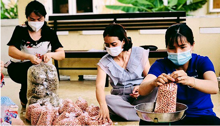 Gói yêu thương gửi miền Nam ruột thịt