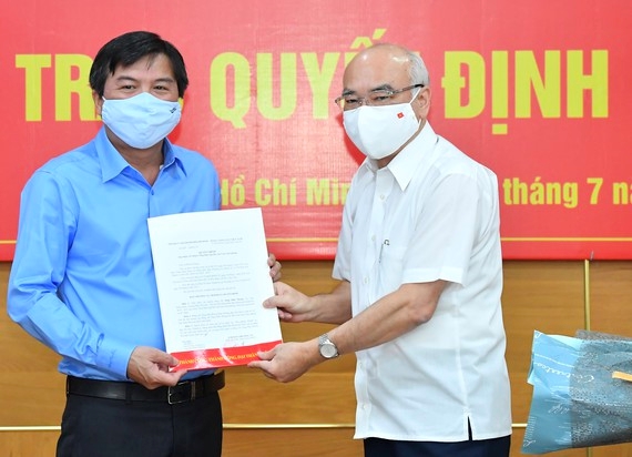 Đồng chí Tăng Hữu Phong giữ chức vụ Tổng Biên tập Báo Sài Gòn Giải Phóng