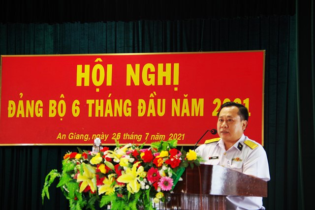 Xây dựng Lữ đoàn 962 vững mạnh toàn diện “mẫu mực, tiêu biểu”