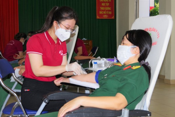 Trường Sĩ quan kỹ thuật quân sự phát động hiến máu tình nguyện