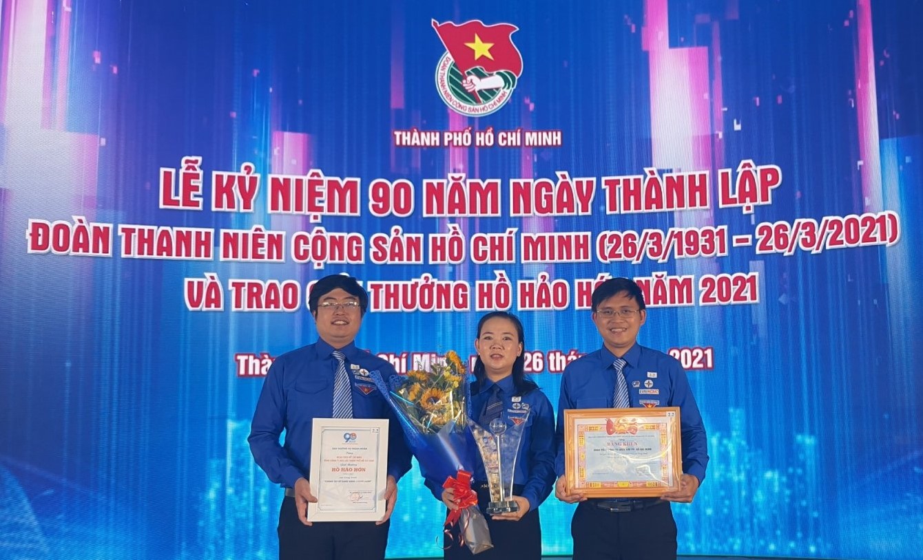 Bí thư Đoàn gương mẫu học và làm theo Bác