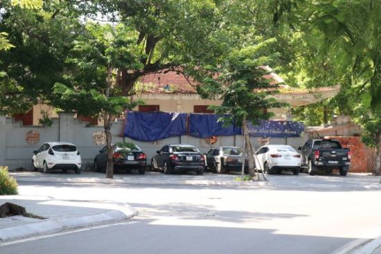 Chiếm dụng mùa Covid