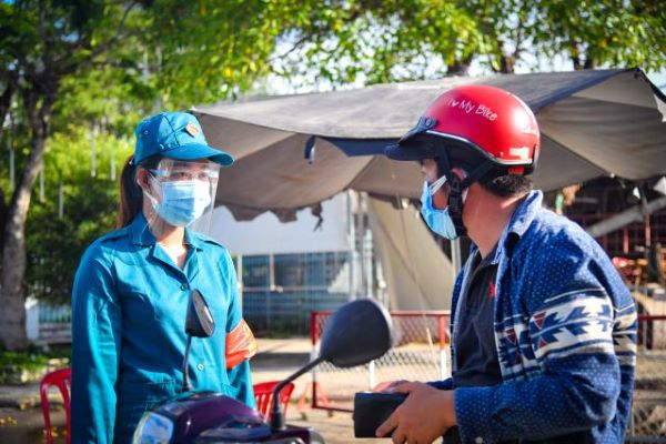Nữ “Sao vuông” trên mặt trận chống dịch