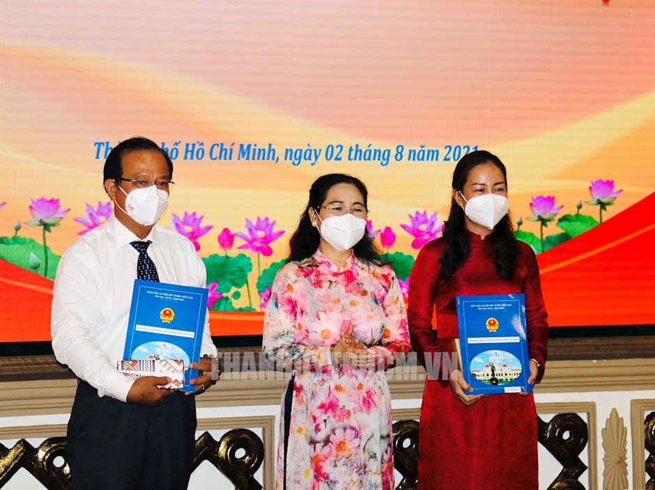 Đồng chí Nguyễn Thị Lệ giữ chức Bí thư Đảng đoàn HĐND TP Hồ Chí Minh