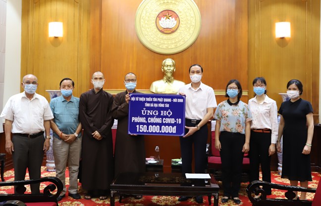 Vận động các cơ sở tôn giáo chung tay phòng chồng dịch