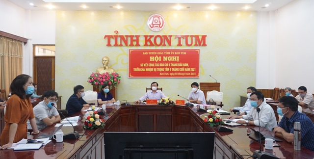 Báo chí đóng vai trò quan trọng trong các hoạt động xã hội địa phương